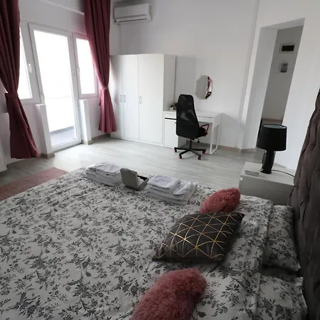 Athenee Palace - Panoramic View Terrace & Balcony - Free Minibar Apartment *
